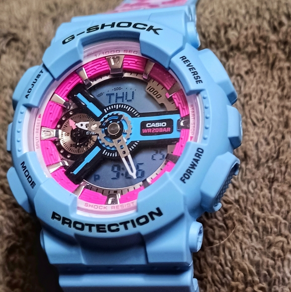 CASIO G-SHOCK GMA-S110F ( UNISEX  ) - Picture 3 of 10